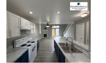 5466 Country Hearth Ln in Grand Blanc, MI - Building Photo - Building Photo