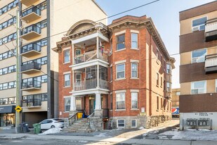 366 Frank St in Ottawa, ON - Building Photo