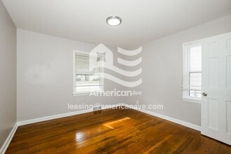 2031 N Green Rd in Cleveland, OH - Building Photo - Building Photo