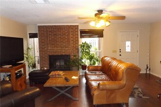 3312 Foster Ln in Austin, TX - Building Photo - Building Photo