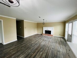 5716 Bridle Path Ln in Montgomery, AL - Building Photo - Building Photo