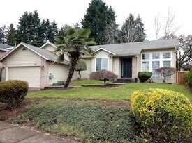 5817 Cobalt Loop SE in Salem, OR - Building Photo