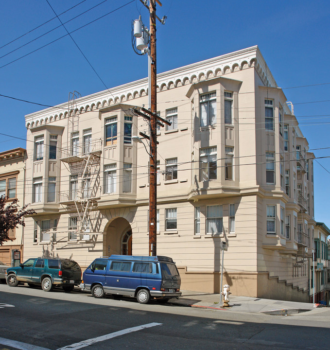 1399 Leavenworth St in San Francisco, CA - Building Photo