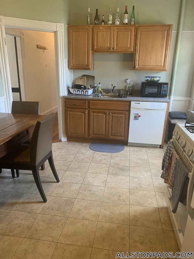 property at 72 Empire St