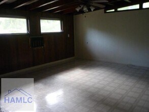 102 Fraser Dr in Hinesville, GA - Building Photo - Building Photo