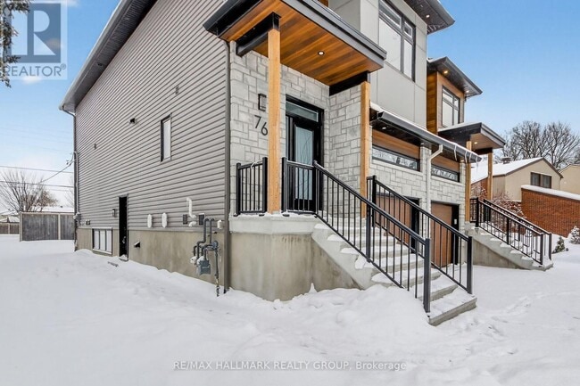 76 Burnetts Grove Cir in Ottawa, ON - Building Photo - Building Photo