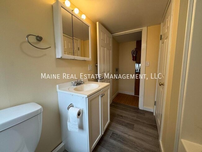 property at 206 Maine Ave