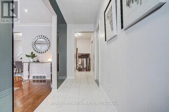 78 Fred Varley Dr in Markham, ON - Building Photo - Building Photo