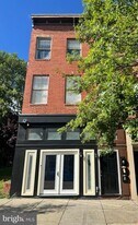 1030 Hollins St in Baltimore, MD - Building Photo