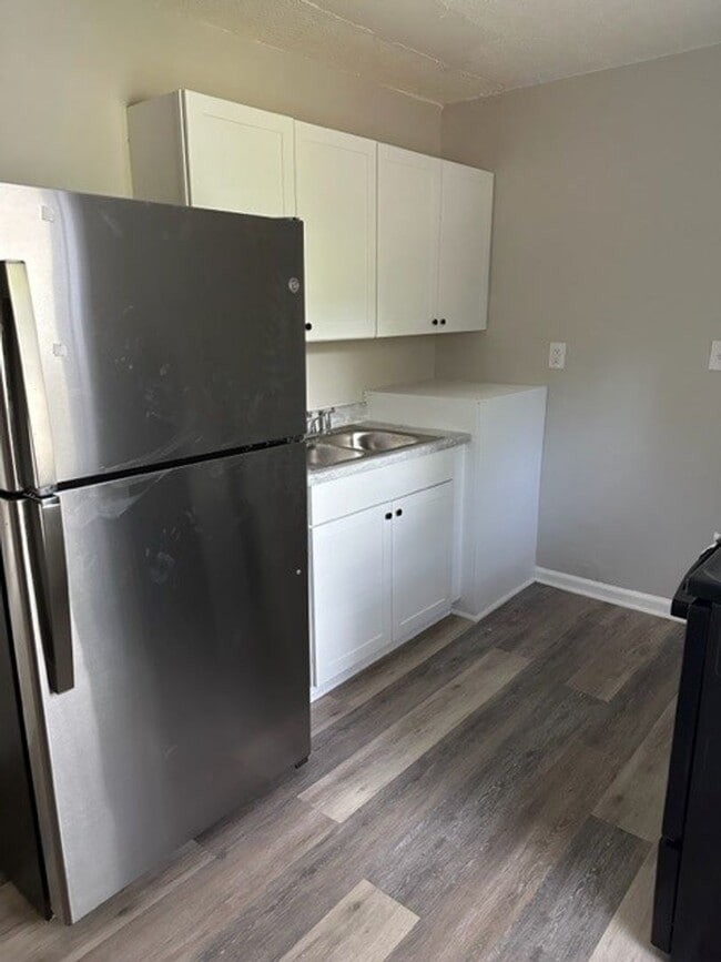property at 1919 Ashley Rd