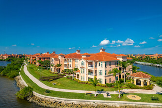 Clearwater Cay Club in Clearwater, FL - Building Photo - Building Photo