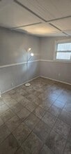 35 Cedarhurst Ave in Selden, NY - Building Photo - Building Photo