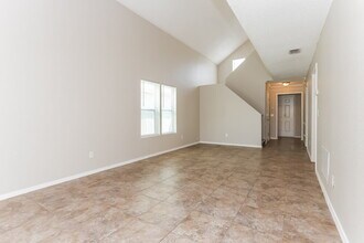 11002 Traci Lynn Dr in Jacksonville, FL - Building Photo - Building Photo