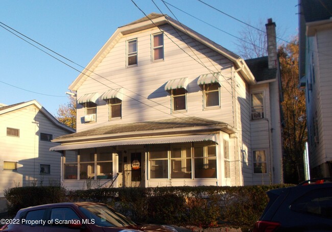 property at 909 Slocum Ave