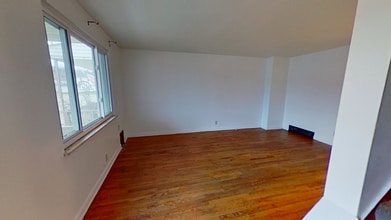 11 W McNutt St in Houston, PA - Building Photo - Building Photo