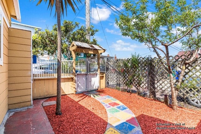 5210 Sacramento Ave in Richmond, CA - Building Photo - Building Photo