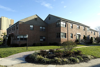 Deal Lake Village Condominium in Asbury Park, NJ - Building Photo - Building Photo