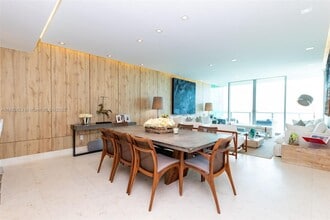 360 Ocean Dr in Key Biscayne, FL - Building Photo - Building Photo