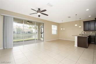 10825 Alvara Way in Bonita Springs, FL - Building Photo - Building Photo