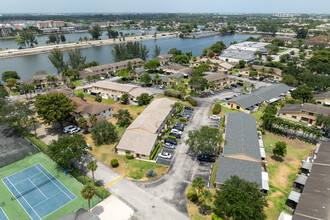 Village at Blue Lake in Pompano Beach, FL - Building Photo - Building Photo