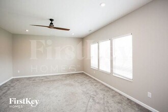 671 Springdale Ln in Greenfield, IN - Building Photo - Building Photo