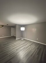 854 N First St in Elburn, IL - Foto de edificio - Building Photo