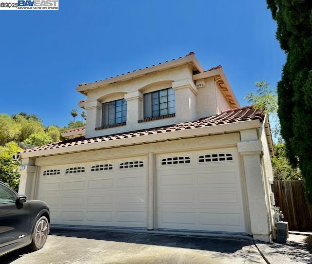 property at 715 Sunrise Dr