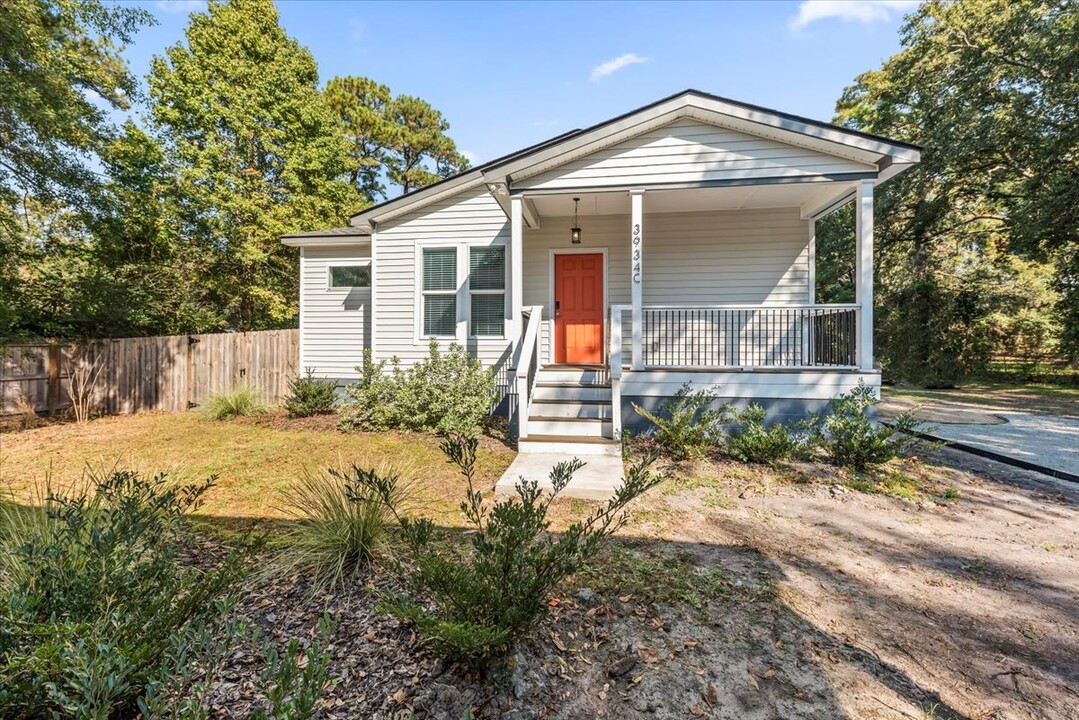 3934 Dorsey Ave in North Charleston, SC - Building Photo