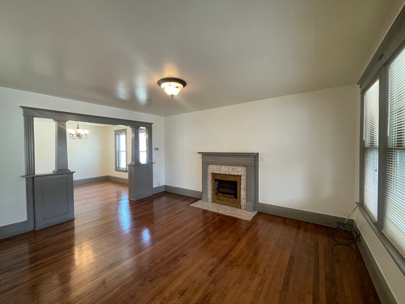 32 Kenyon Ct in Utica, NY - Building Photo