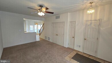 2441 Old Farmhouse Ct in Herndon, VA - Building Photo - Building Photo