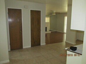 1425 Chapala Way in Modesto, CA - Building Photo - Building Photo