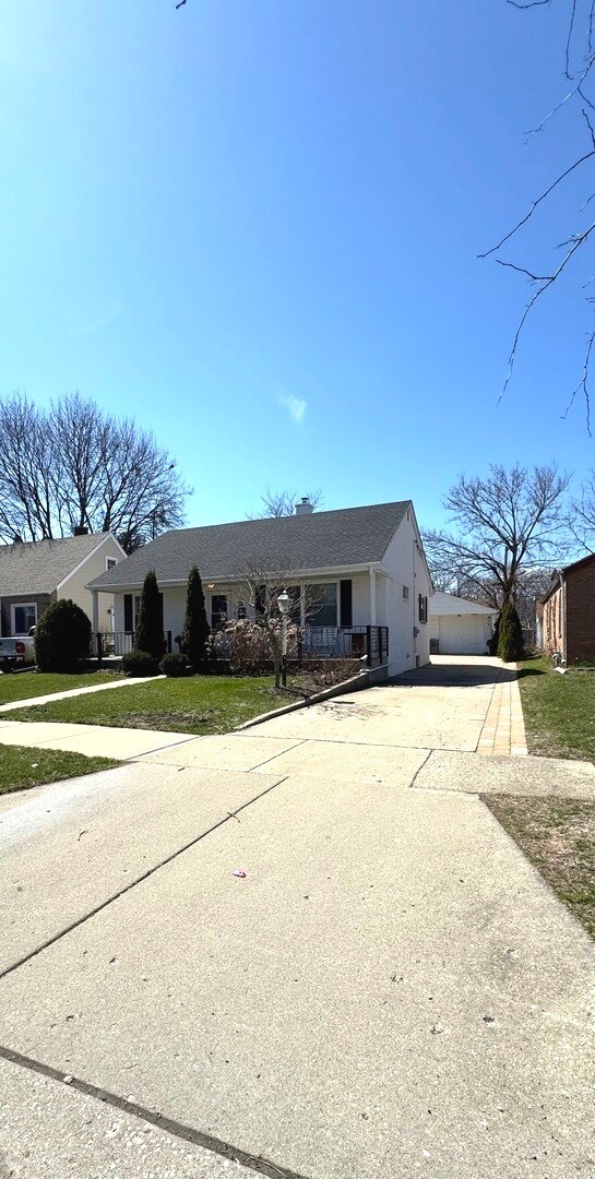 414 Westmoreland Ave in Waukegan, IL - Building Photo - Building Photo