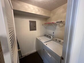 1302 Smallhouse Rd in Bowling Green, KY - Building Photo - Building Photo