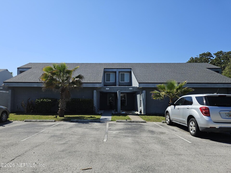 4302 Seagate Ln N in St. Augustine, FL - Building Photo