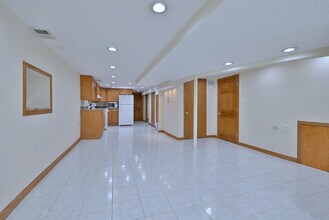 5028 N Parkside Ave in Chicago, IL - Building Photo - Building Photo