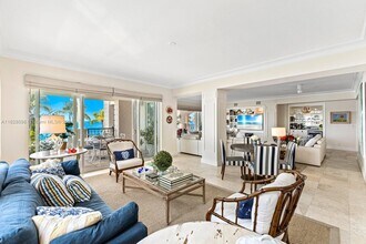 5221 Fisher Island Dr in Miami Beach, FL - Building Photo - Building Photo