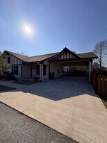 2005 Pasadena Blvd in Pasadena, TX - Building Photo