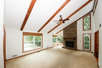 930 Mountain Top Dr NE in Marietta, GA - Building Photo - Building Photo
