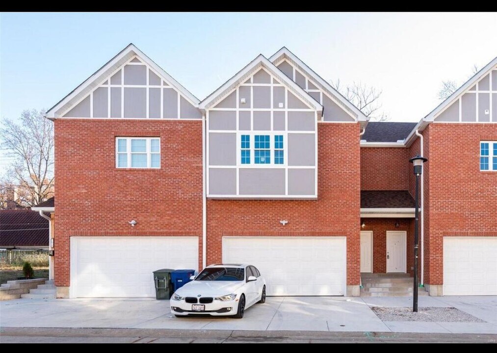 5424 Delmar Blvd in St. Louis, MO - Building Photo