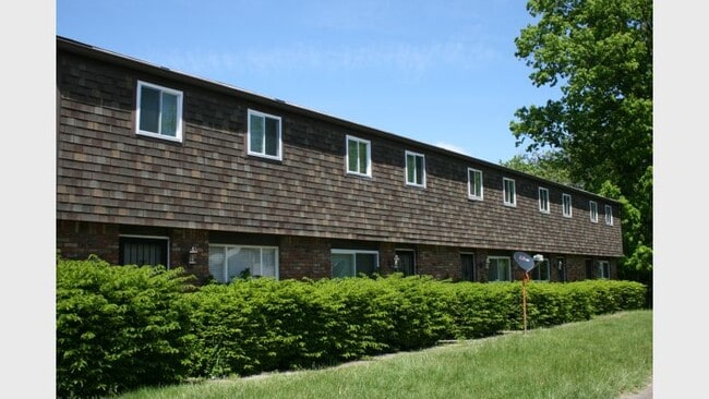 3309 W Run Rd in Munhall, PA - Building Photo - Building Photo