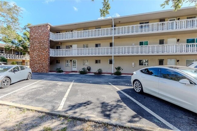 3755 S School Ave in Sarasota, FL - Building Photo - Building Photo