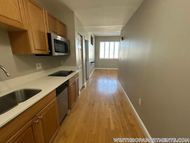 312 Shirley St in Winthrop, MA - Building Photo - Building Photo