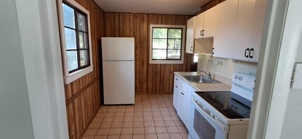 434 Eulich St in St. Joseph, MO - Building Photo - Building Photo