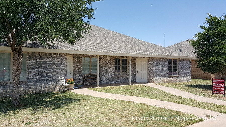 3208 111th St in Lubbock, TX - Building Photo