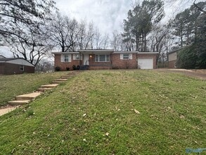 2803 Hester Ln NW in Huntsville, AL - Building Photo - Building Photo