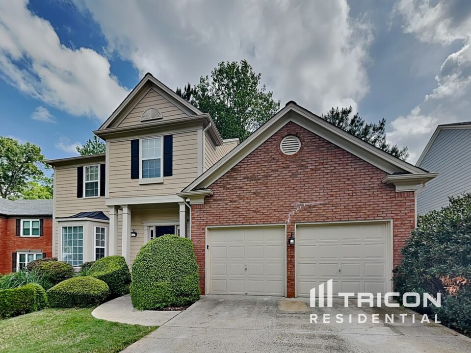 2335 Black Rock Dr in Duluth, GA - Building Photo