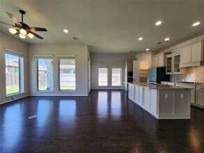 522 Jefferson Dr in Niederwald, TX - Foto de edificio - Building Photo