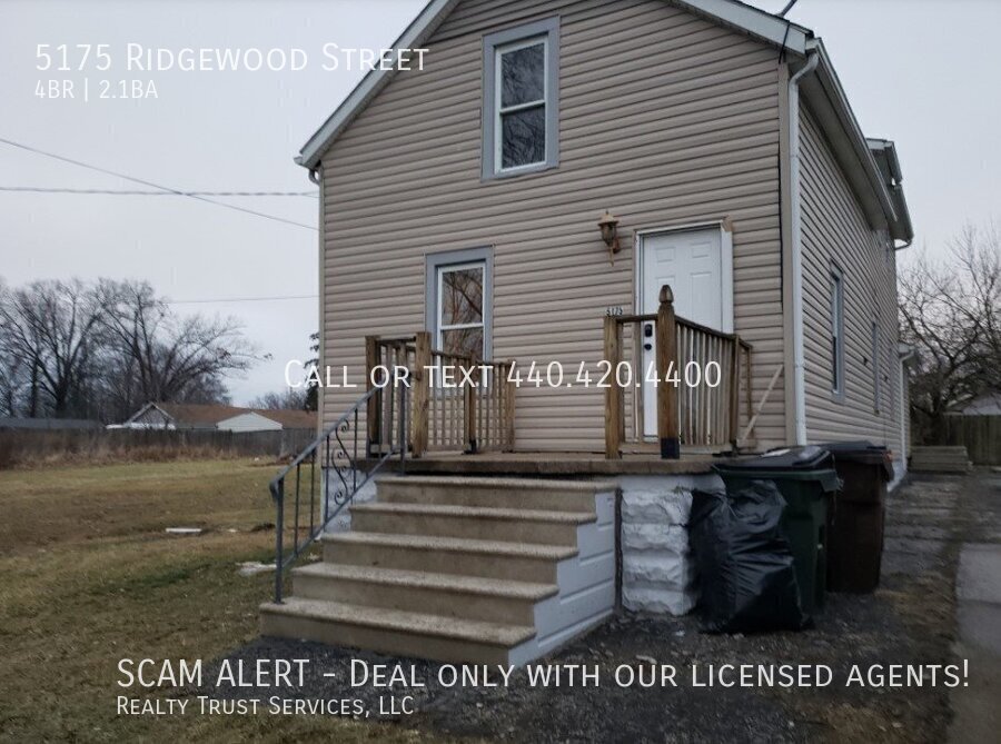 5175 Ridgewood St in Lorain, OH - Building Photo