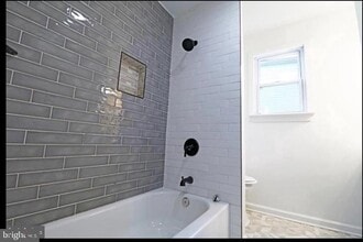 511 Corinthian Ave in Essington, PA - Building Photo - Building Photo