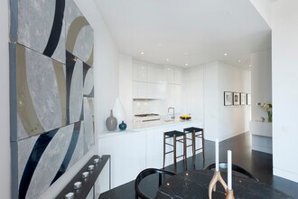 471 Washington St in New York, NY - Building Photo - Building Photo